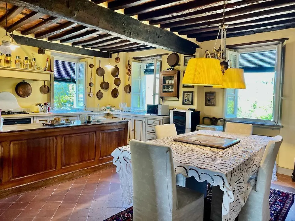 La Casa Di Francesca Tra Le Colline Di Lucca In Toscana Italy